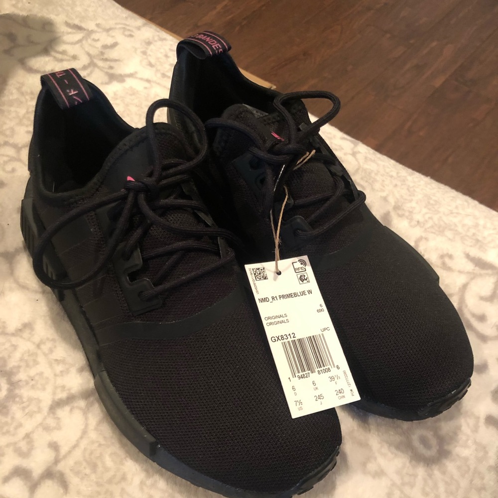 Adidas women sneakers size 7.5